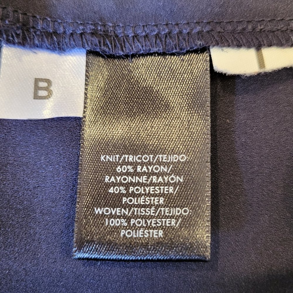 Ann Taylor Blue Ruffle Hem Short Sleeve Top, Size Large, GUC - Picture 9 of 9